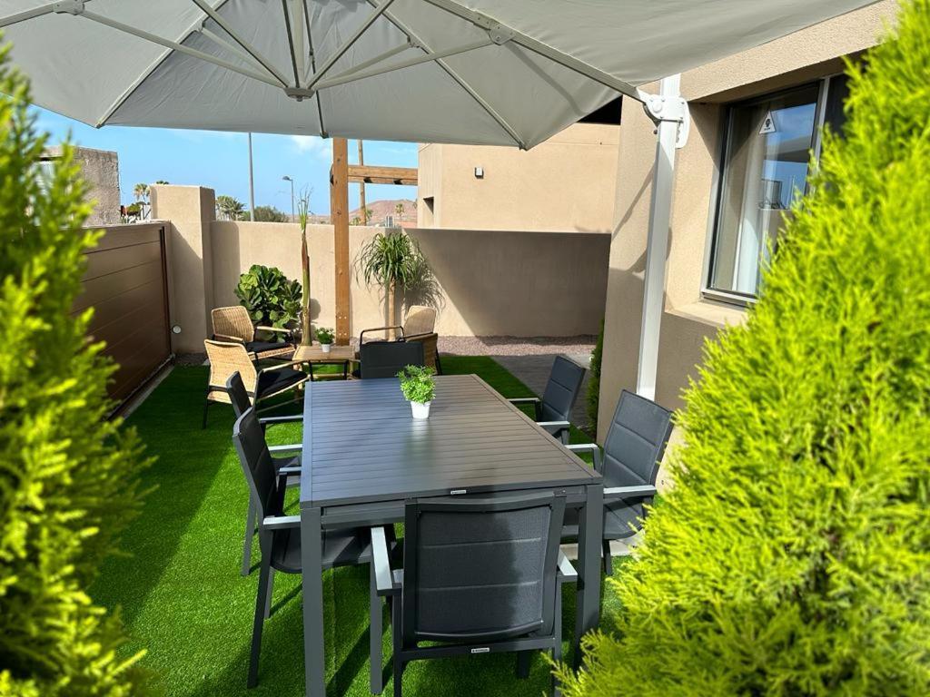 Golf Tenerife South XX Wheel Accessible Shower XX Free Wifi XX Private Pool 30 Degrees XX Two Terraces 30M2X60M2 Xxfree Parking XX Mountain View XX Flatscreen 65 Inch XX 圣米格尔德阿沃纳 外观 照片